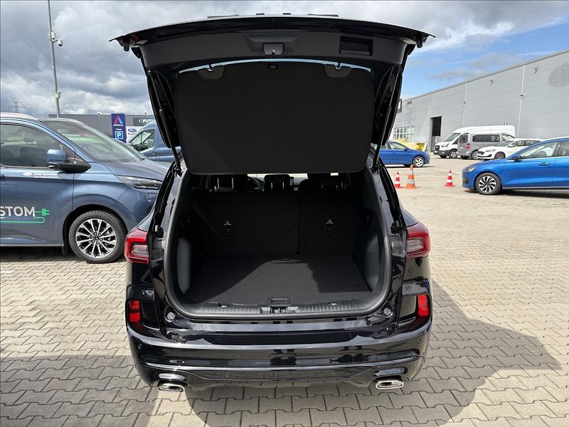 Ford Kuga 1,5 EcoBoost 137kW ST-Line - fotka 9 z 17