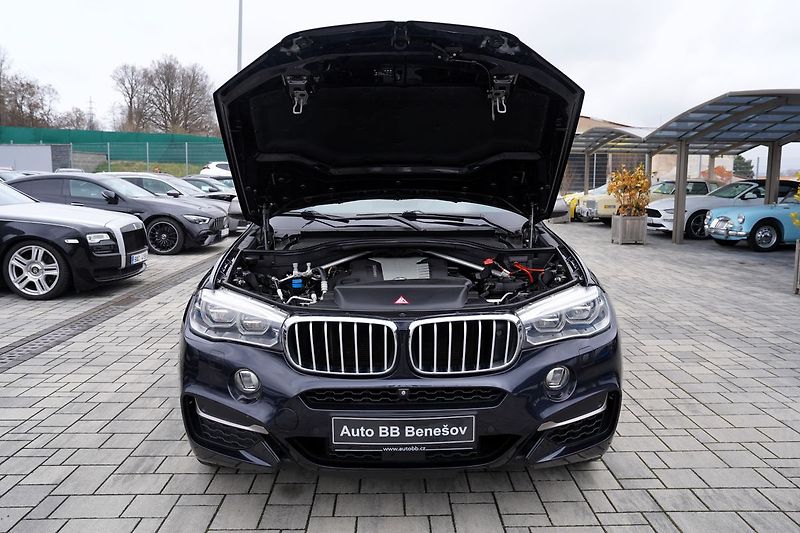 BMW X6 M50d xDrive/280 KW/20/B&O/ČR - fotka 9 z 48