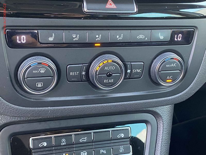 Volkswagen Sharan (2019) 2.0 TDI, ČR, servis.kniha - fotka 14 z 18