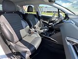 Peugeot 2008 (2019) 1.5 BlueHDi - náhled 16