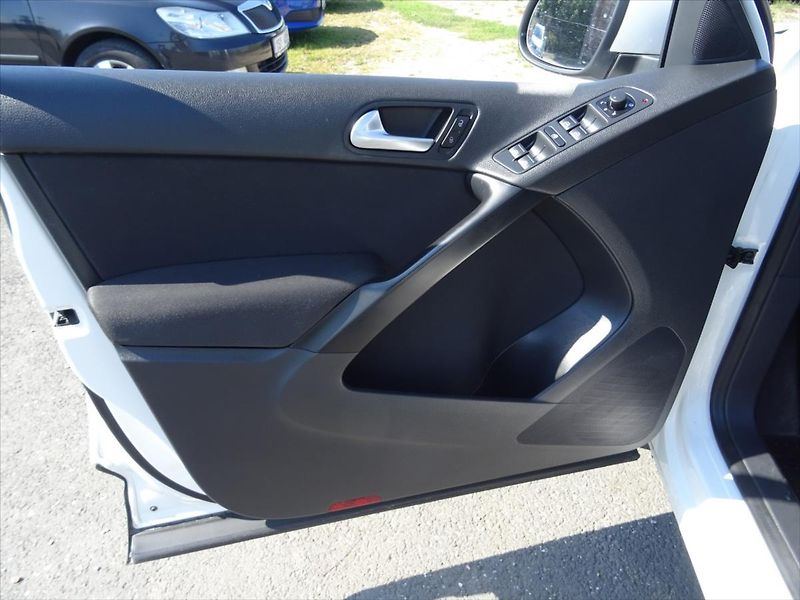 Volkswagen Tiguan 1,4 Koupen v ČR 1.Majitel - fotka 14 z 29