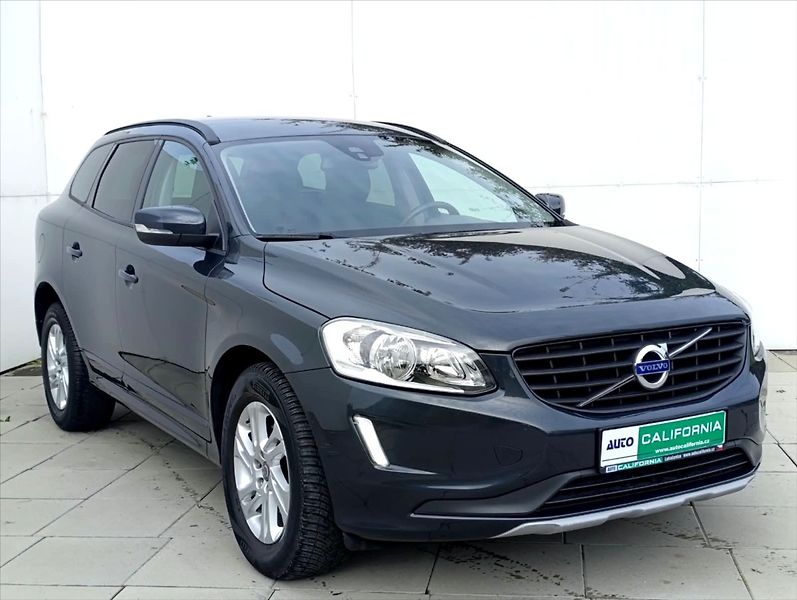 Volvo XC60 2,4 D4 REZERVACE Automat.4x4,N - fotka 4 z 32