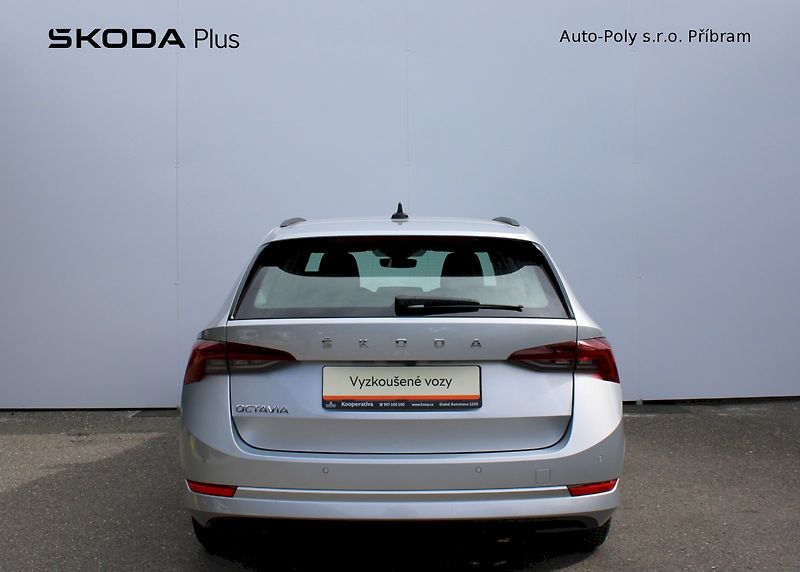 Škoda Octavia (2024) Ambition 1.5TSI / 110kW 6°MP - fotka 8 z 23