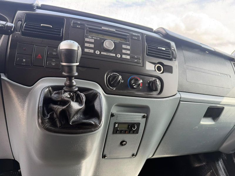 Ford Transit (2013) TOURNEO 103 kW,2,2 TDCi,9 míst - fotka 19 z 25
