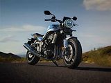 Honda CB1000F bude v nabídce značky jediným čtyřválcovým litrem, který nemá sportovní zaměření.