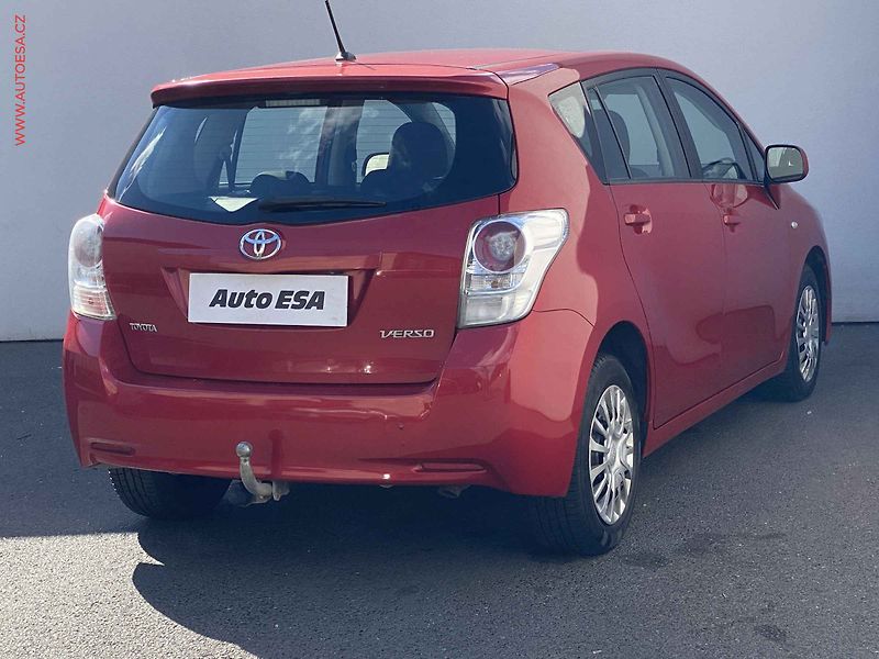 Toyota Verso (2013) 2.0 D-4D, ČR, STK6/28 - fotka 4 z 17