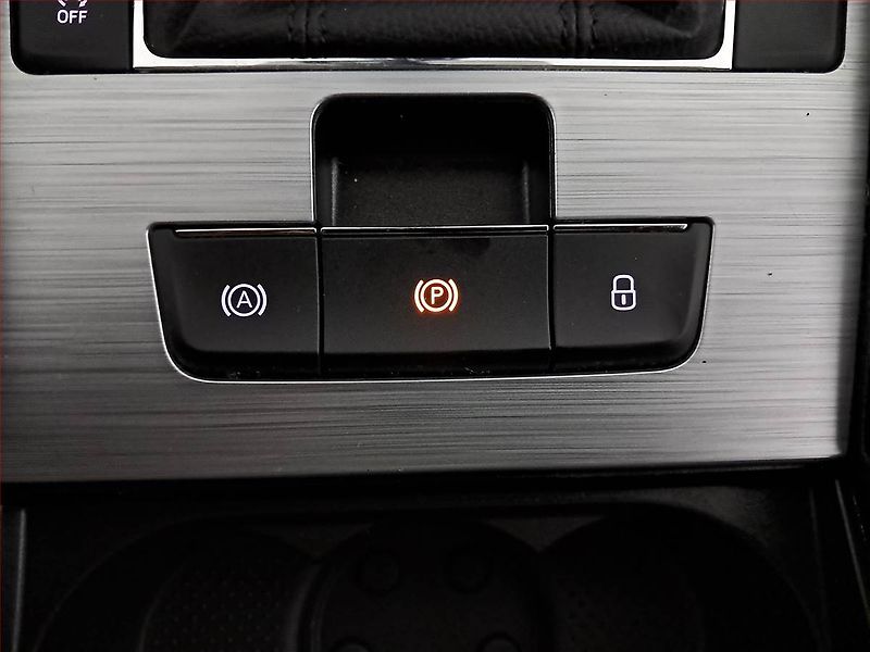 Škoda Superb (2022) Ambition 2.0 TDI - fotka 17 z 19