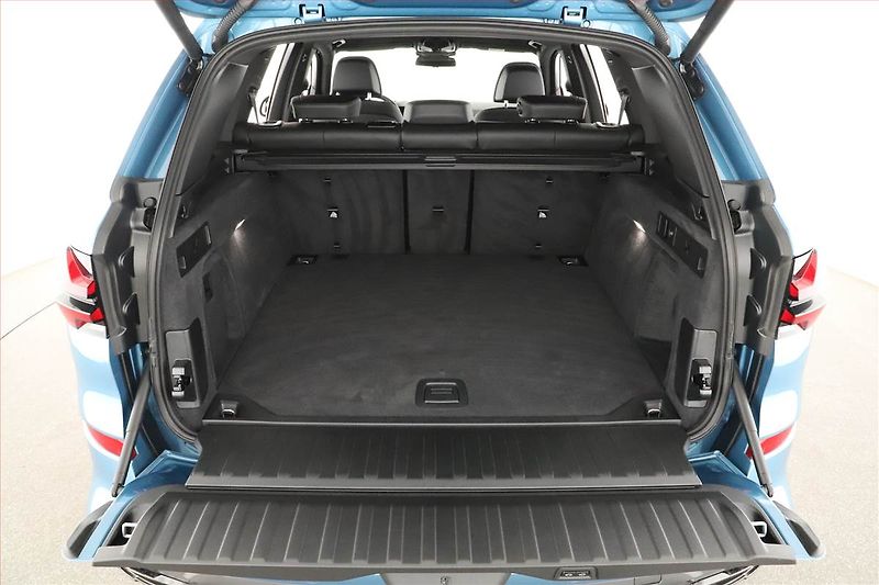 BMW X5 (2025) xDrive30d, M Paket, FullLed - fotka 11 z 21