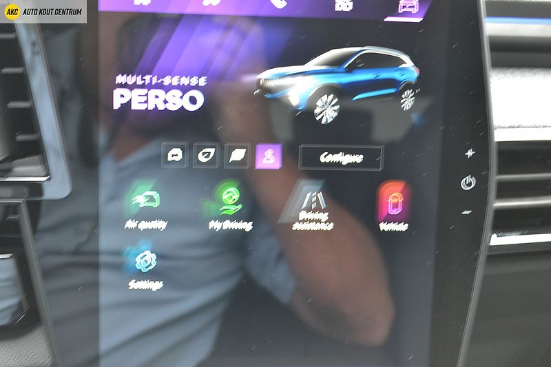 Renault Austral TECHNO MHEV 160 AUTO - fotka 31 z 51