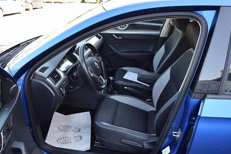Škoda Rapid (2017) 1.2TSI 81kw AMBITION OPS AC - fotka 19 z 41