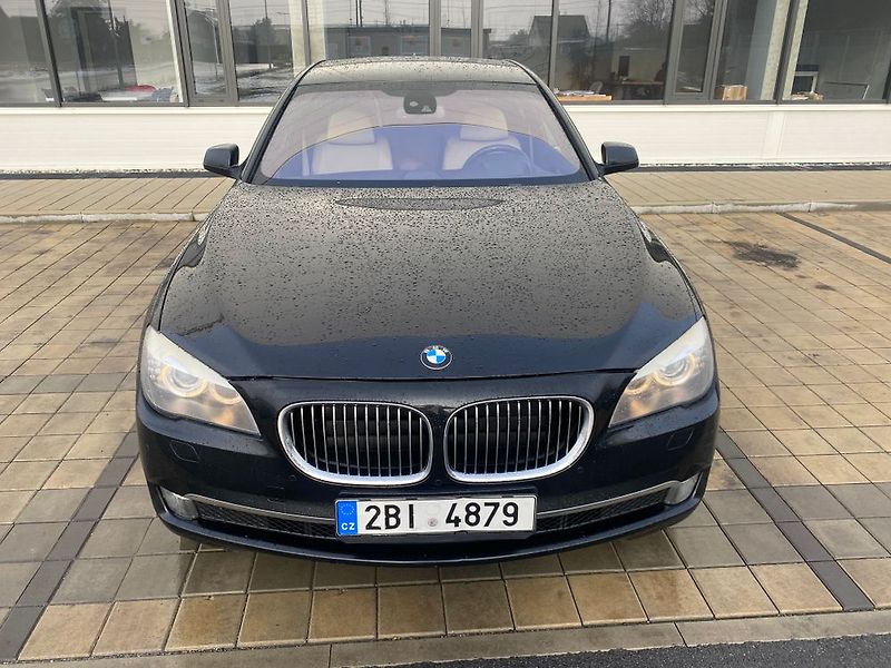 BMW Řada 7 (2009) - fotka 20 z 47