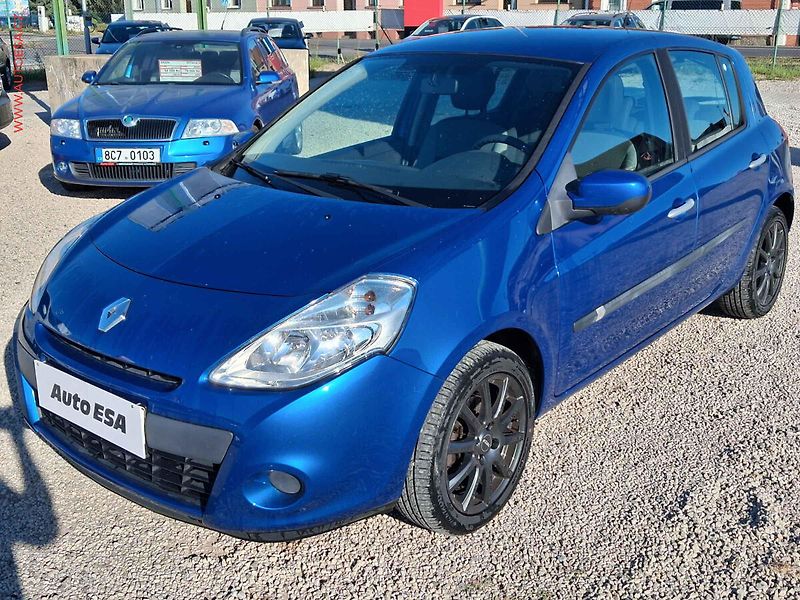 Renault Clio (2011) 1.2i - fotka 3 z 14