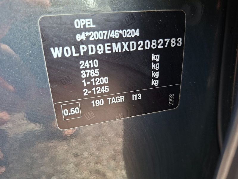 Opel Zafira (2013) TOURER 2.0CDTI 96kW -7.MÍST - fotka 34 z 41
