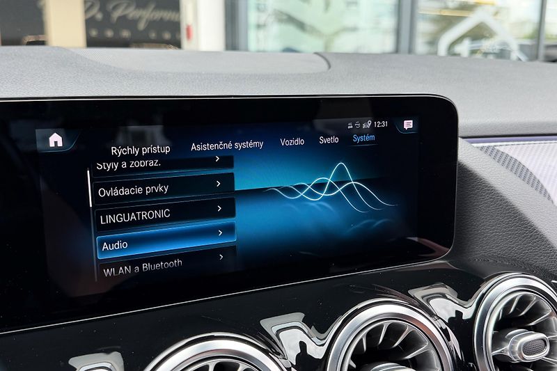 Mercedes-Benz GLA (2021) GLA 220d 4Matic AMG Line - fotka 115 z 121