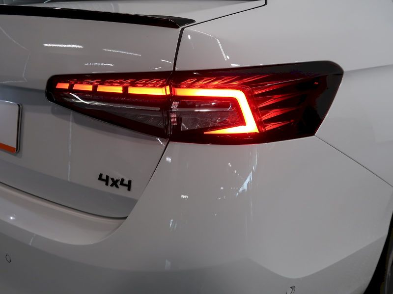 Škoda Superb (2025) SPORTLINE 2.0TDI 142KW 4x4 DSG - fotka 11 z 51