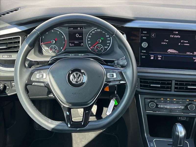 Volkswagen Polo 1,0 TSi 85kW 7DSG HIGHLINE - fotka 15 z 25