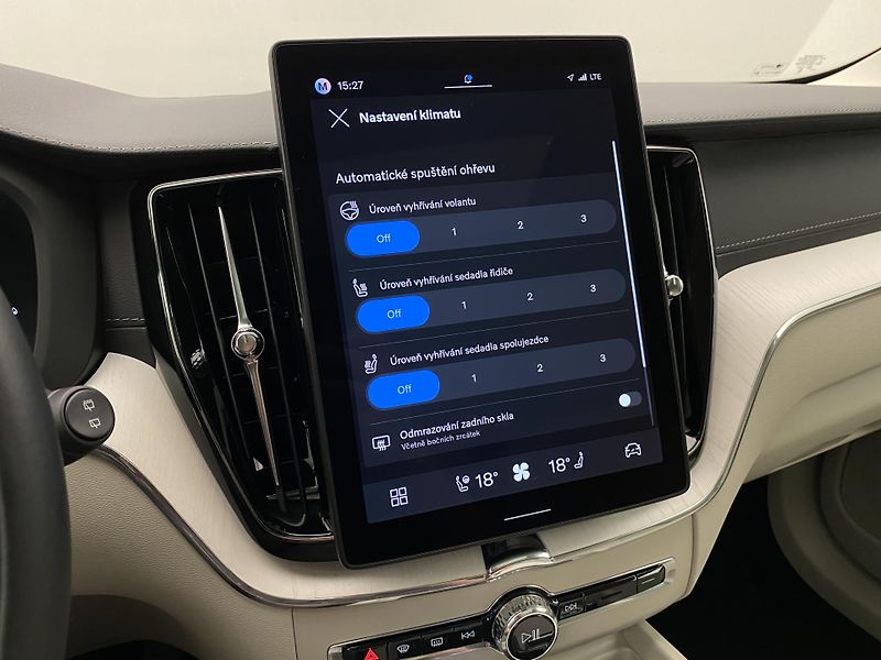 Volvo XC60 T8 AWD RECHARGE DARK ULTRA CZ - fotka 46 z 67