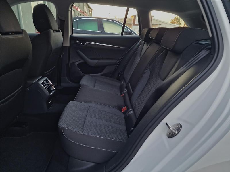 Škoda Octavia 1.0TSI 81kW Style Combi,1.Maj - fotka 17 z 50