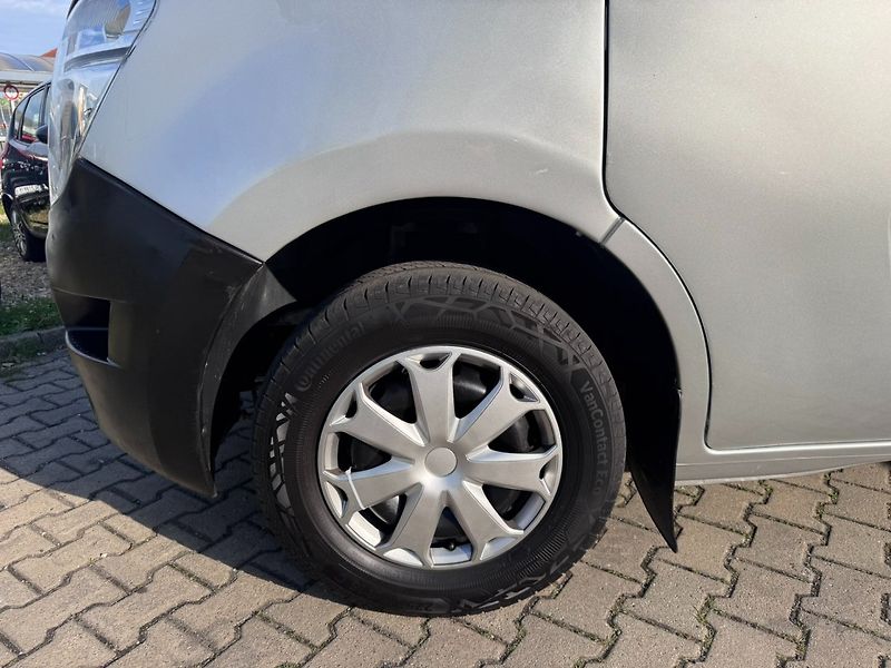 Nissan NV400 (2016) 9 MÍST 2,3D 107 KW TAŽNÉ L2H2 - fotka 13 z 45