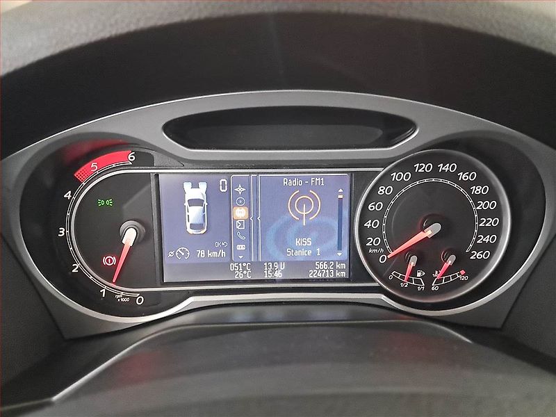 Ford S-MAX (2009) Titanium 2.2 TDCi, 7 míst - fotka 11 z 21