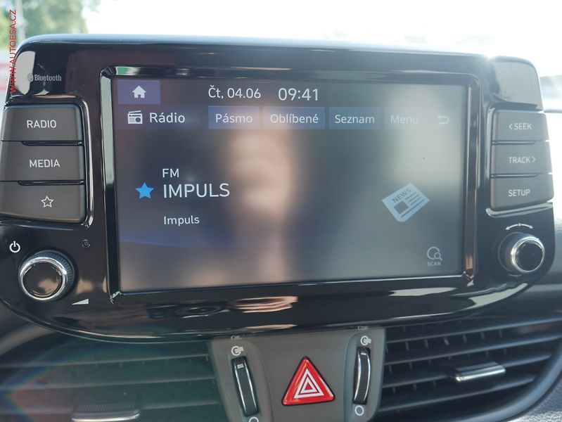 Hyundai i30 (2020) 1.5 DPi, 2.maj,ČR, AC, park - fotka 19 z 21