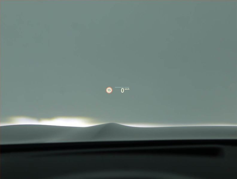 BMW iX3 (2021) 80 kWh, SoH 97% - fotka 16 z 21