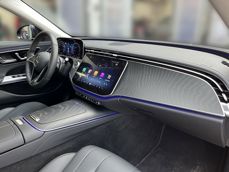 Mercedes-Benz Třídy E E-Třída 220d 4MATIC Avantgarde - fotka 15 z 21