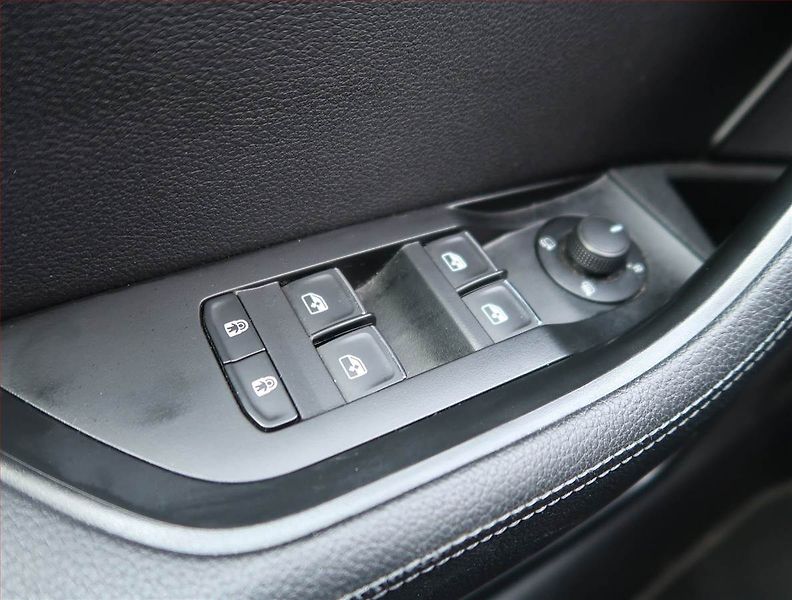 Škoda Superb (2019) Style Plus 2.0 TDI - fotka 16 z 16