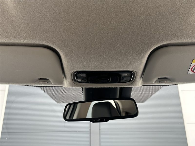 Mazda 2 Hybrid 1,5 116PS  Agile Comfort A/T - fotka 28 z 55