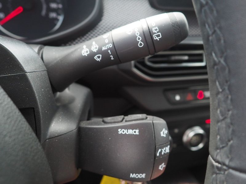 Dacia Sandero (2021) 1.0 SCe, 1. Maj ČR - fotka 23 z 31