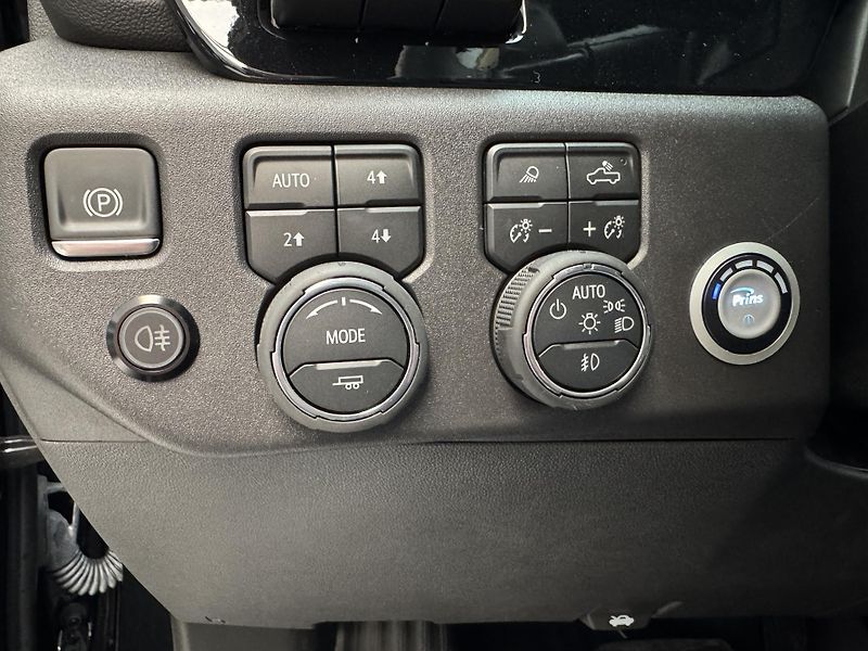 Chevrolet Silverado High Country 6,2 V8 + LPG - fotka 27 z 57