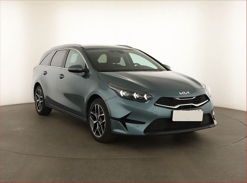 Kia Ceed (2025) 1.5 T-GDI, TOP, DPH, KEYLESS - fotografie inzerátu