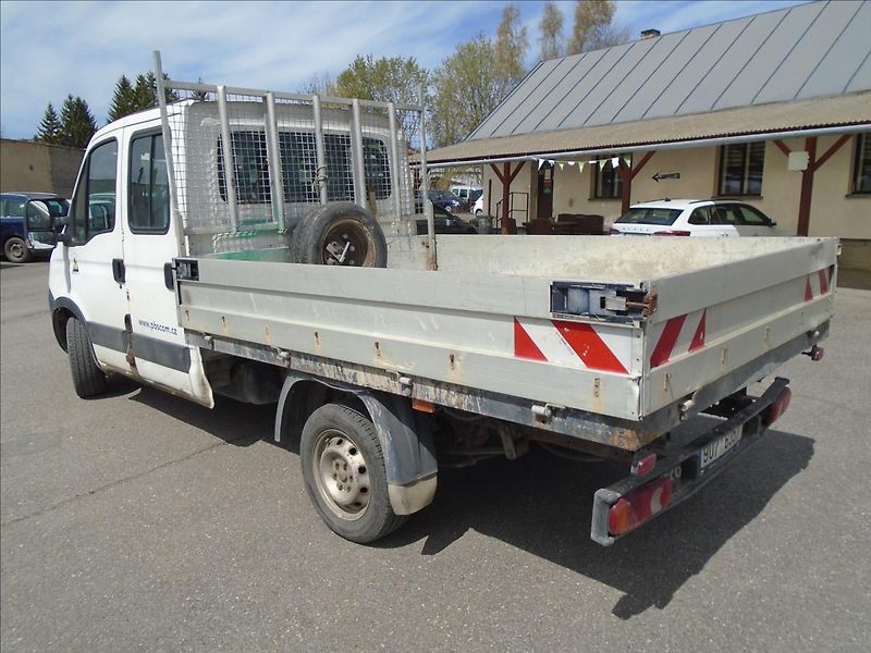 Iveco Daily 2,3 - fotka 9 z 17