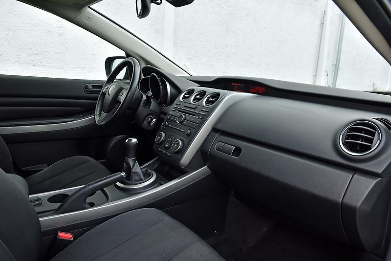 Mazda CX-7 2.2 MZR-CD 4WD,NAVI,VÝHŘEV,TZ - fotka 35 z 39