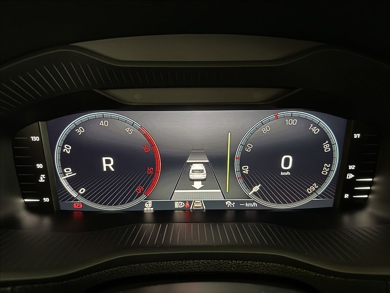 Škoda Karoq 2,0 TDi  DSG 4x4 Style Virtual - fotka 26 z 45