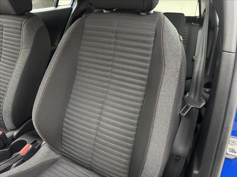 Peugeot 2008 1,5 HDi ACTIVE LED SENZORY ČR - fotka 26 z 36