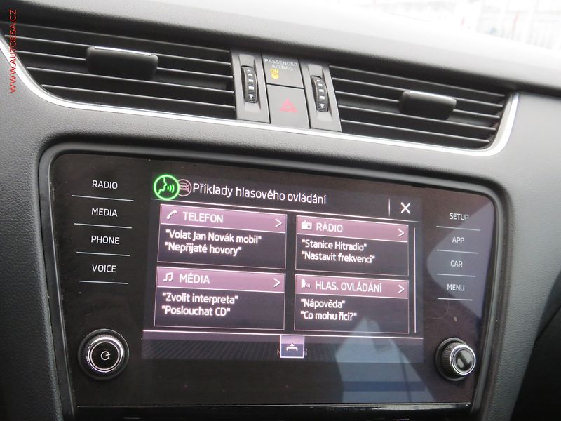 Škoda Octavia (2017) 1.0 TSi, ČR, Style, xenon - fotka 22 z 33