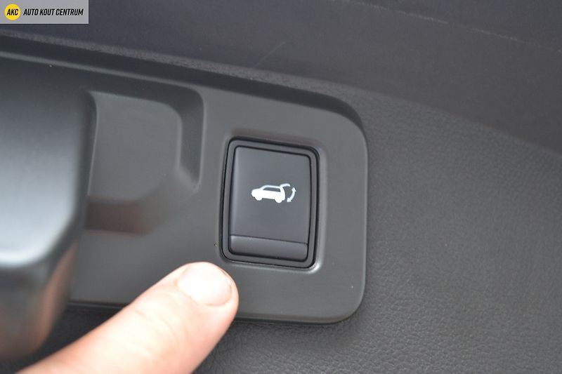 Renault Austral ICONIC MHEV 160 AUTO - fotka 20 z 60