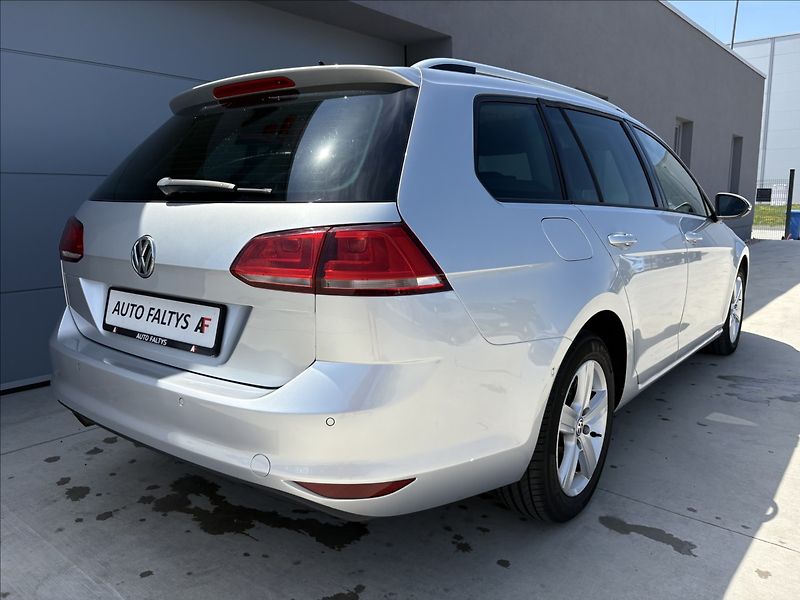 Volkswagen Golf 1,6 TDI rozvody spojka servis - fotka 11 z 33