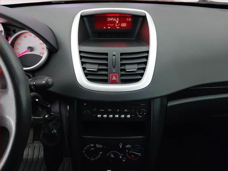 Peugeot 207 (2008) 1.4 VTi, po STK, Tažné - fotka 12 z 14