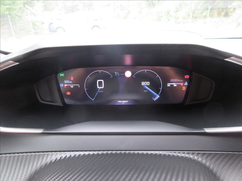 Peugeot 208 1,2 PureTech Allure, LED, Nové - fotka 19 z 29