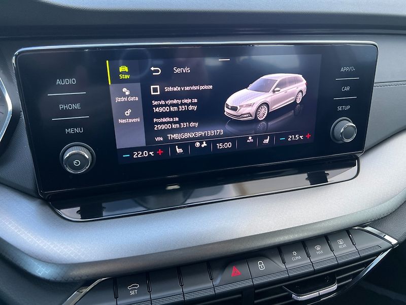Škoda Octavia (2023) com. 2.0TDi! ČR+1. maj! TAŽNÉ! - fotka 22 z 39