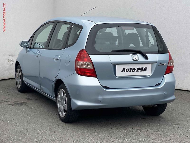 Honda Jazz (2007) 1.3i, ČR, Klima - fotka 6 z 16