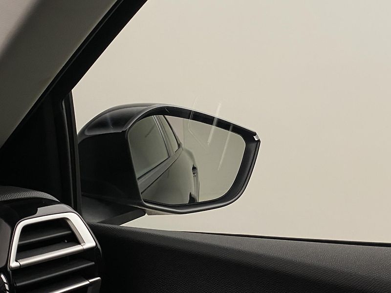Citroën C4 1.2 PURETECH 74kW CZ - fotka 28 z 39