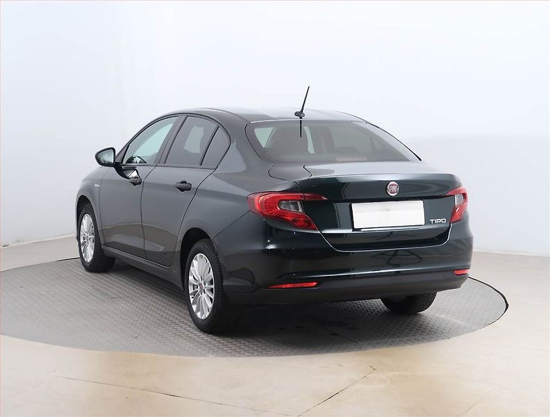Fiat Tipo (2024) 1.0 FireFly, ČR,1.maj - fotka 4 z 14