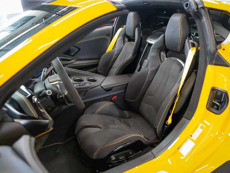 Chevrolet Corvette (2026) 6.2 Stingray 3LT Z51 Facelift - fotka 16 z 44