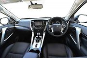 Mitsubishi Pajero Sport.