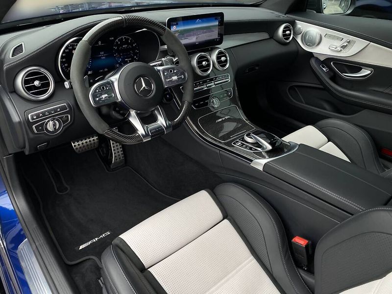 Mercedes-Benz Třídy C (2021) 63s AMG kupé - fotka 9 z 27