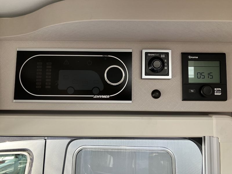 Hymer Exsis I 474 volné od 1.10.26 - fotka 23 z 25