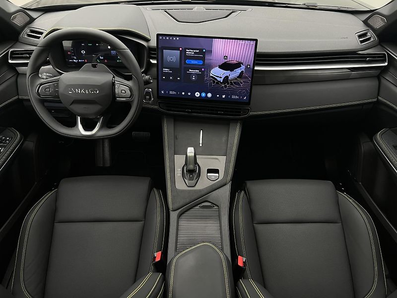 Lynk & Co 01 MORE PHEV AUT CZ 1.maj - fotka 2 z 52
